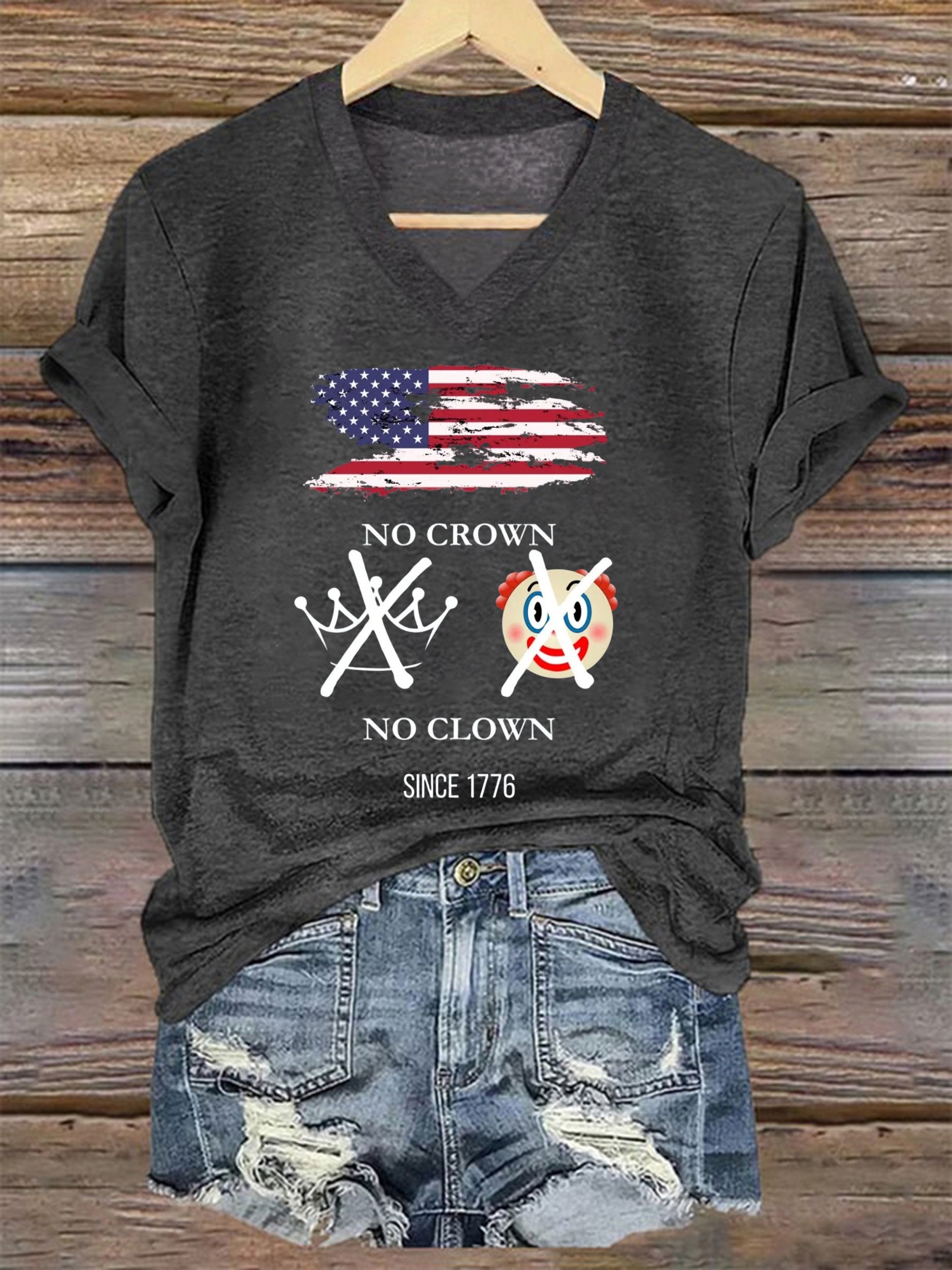 🔥Buy 3 Get 15% Off🔥Women's No Crown For The Clown Print V Neck T-shirt