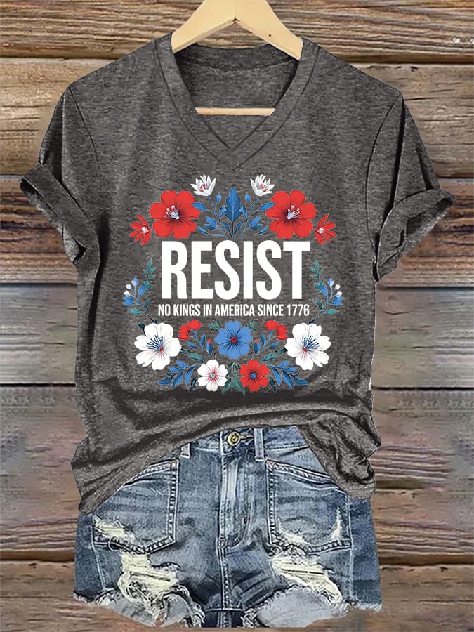🔥Buy 3 Get 15% Off🔥V-Neck Retro Resist No Kings In America Since 1776 Print T-Shirt