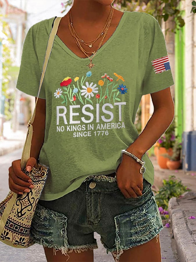 🔥Buy 3 Get 15% Off🔥V-Neck Retro Resist No Kings In America Since 1776 Print T-Shirt