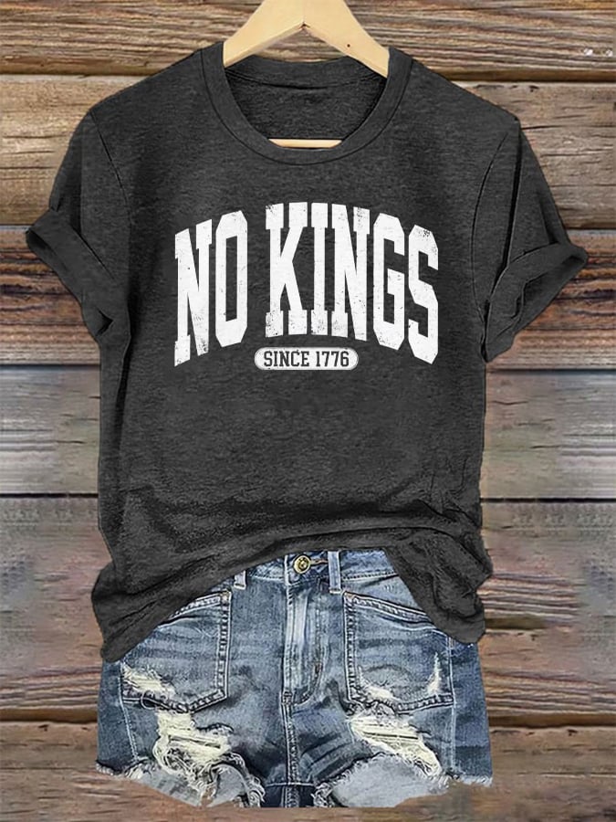 🔥Buy 3 Get 15% Off🔥Women's No Kings Print T-Shirt