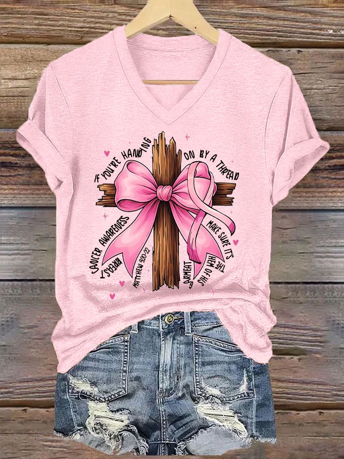V-Neck Retro Breast Cancer Awareness Faith Cross Pink Ribbon If You’Re Hanging On By A Thread Make Sure It’s The Hem Of His Garment Matthew 9:20-22 Print T-Shirt